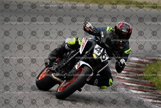 25bt02-1011 | markuskiefer.com - Realisiert mit Pictrs.com