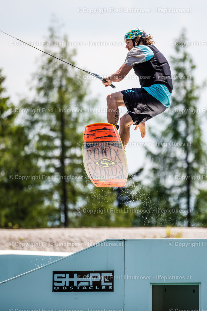 Buergeralpe Kristallsee Wakeboard Biberwasser-5950 | Fotos und Fotoprodukte - Realisiert mit Pictrs.com