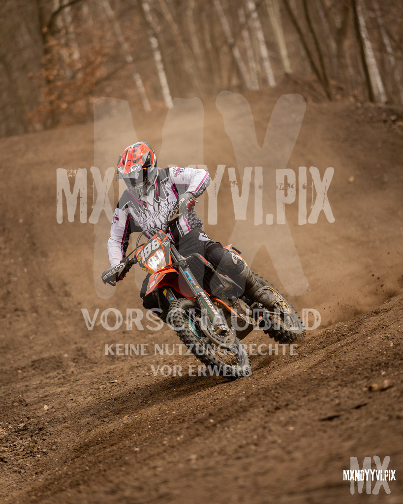 866A0129 | mxndyyvipix