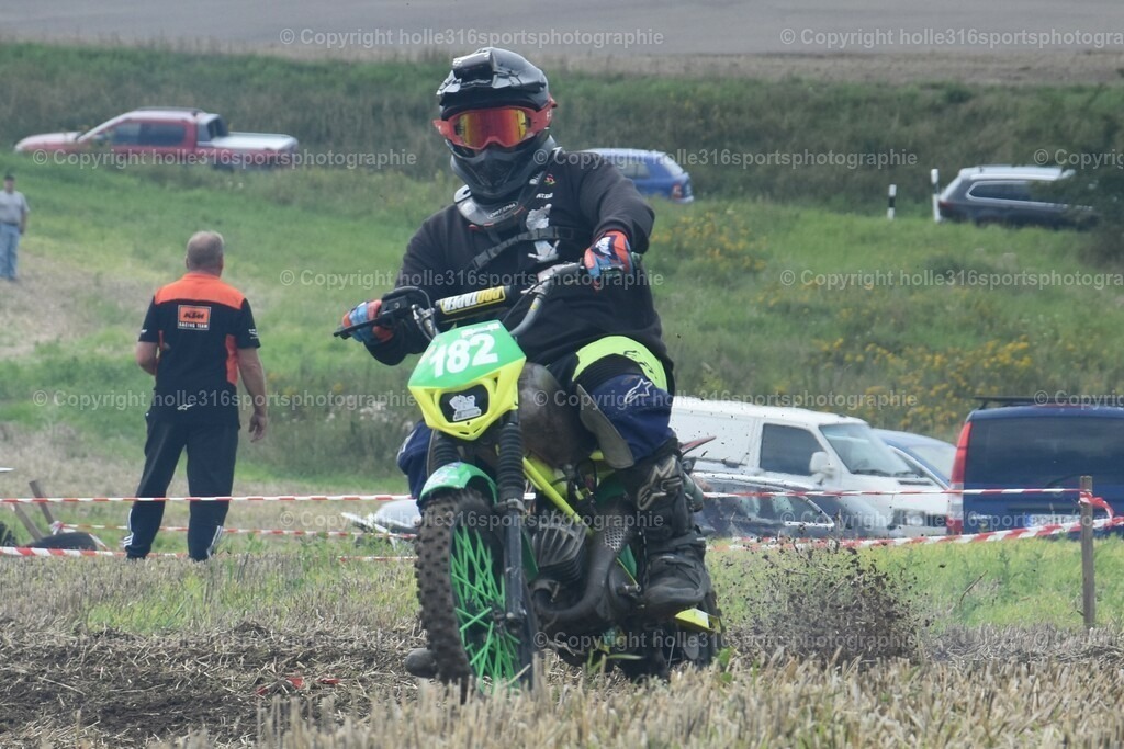 DSC_0812 (2) | Sportfotografie , Motorsport, Motoross, Reitsport, Mointainbike, Enduro,
Landschaft , Outdoor, Eventfotografie, Landschaft, Bilder online bestellen - Realisiert mit Pictrs.com