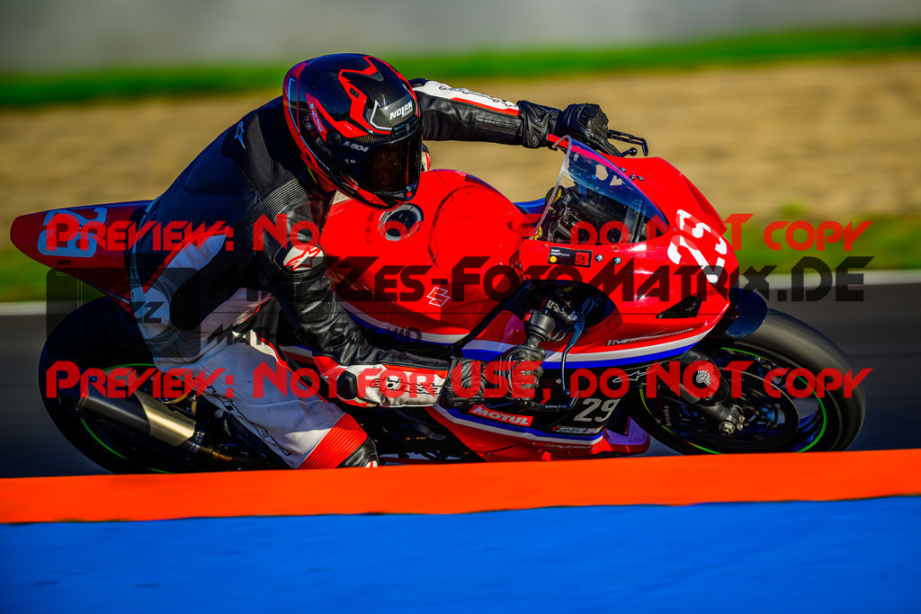 MaZZes_Fotomatrix_20250912_6007705_3475-2 | ROT