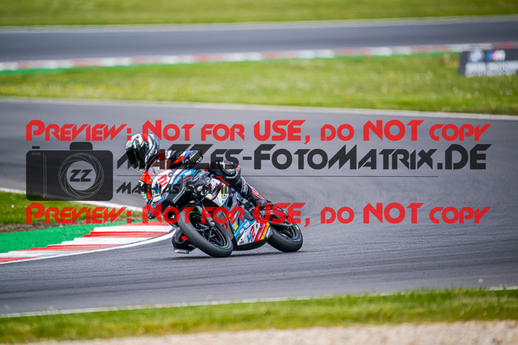 MaZZes_FotoMatrix_220507_96942 | Fotograf Mathias Schmid
Sportfotograf,
Eventfotograf,
Hochzeitsfotograf,
Portraitfotograf