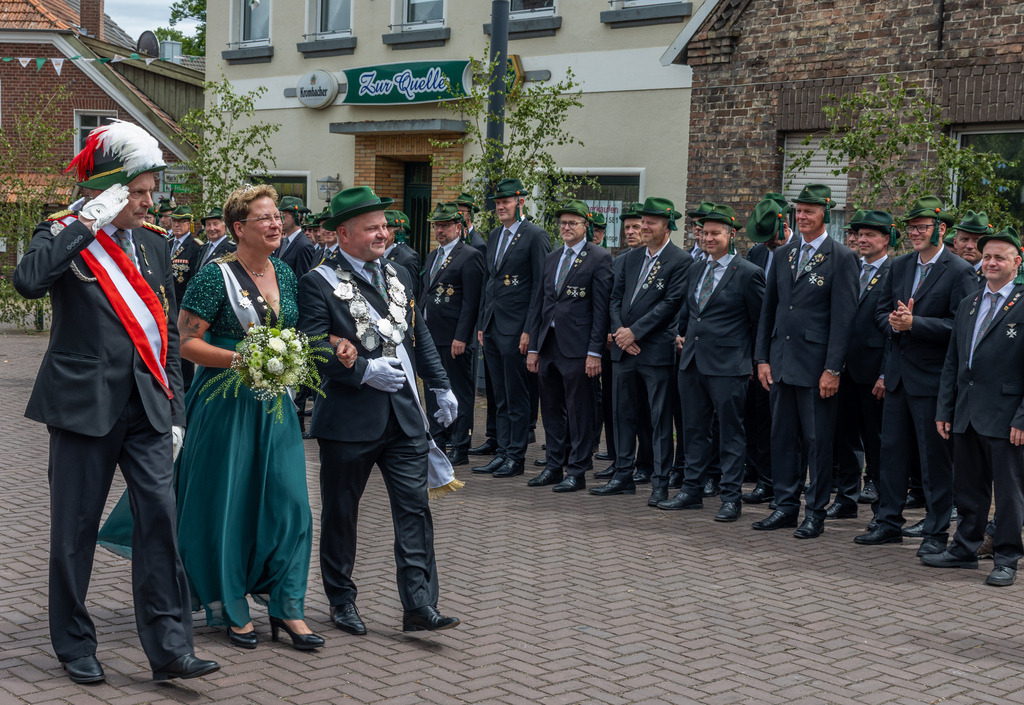 top-top.de-250705-022 | Foto, Video, Fotografie, Videografie, Fotobox, DJ, Discjockey, Musik, Musikbox, Veranstaltung, Photobooth, Amazon, Ebay, Buchtipp, Bestseller, Autor, Verlag, Buch, Wesel, Hamminkeln, NRW, Dinslaken, Rees, Drohne, Hochzeit, Party, Fotobox, Wesel, Fotograf