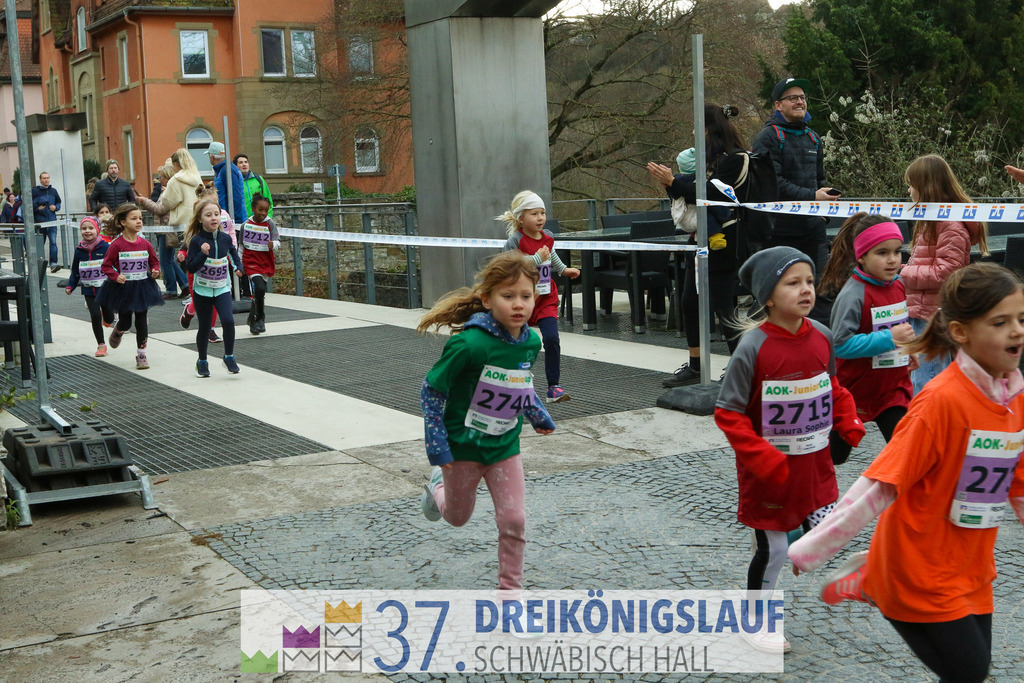 AOK JuniorCup 400m | 3Koenigslauf 2023 - Realisiert mit Pictrs.com