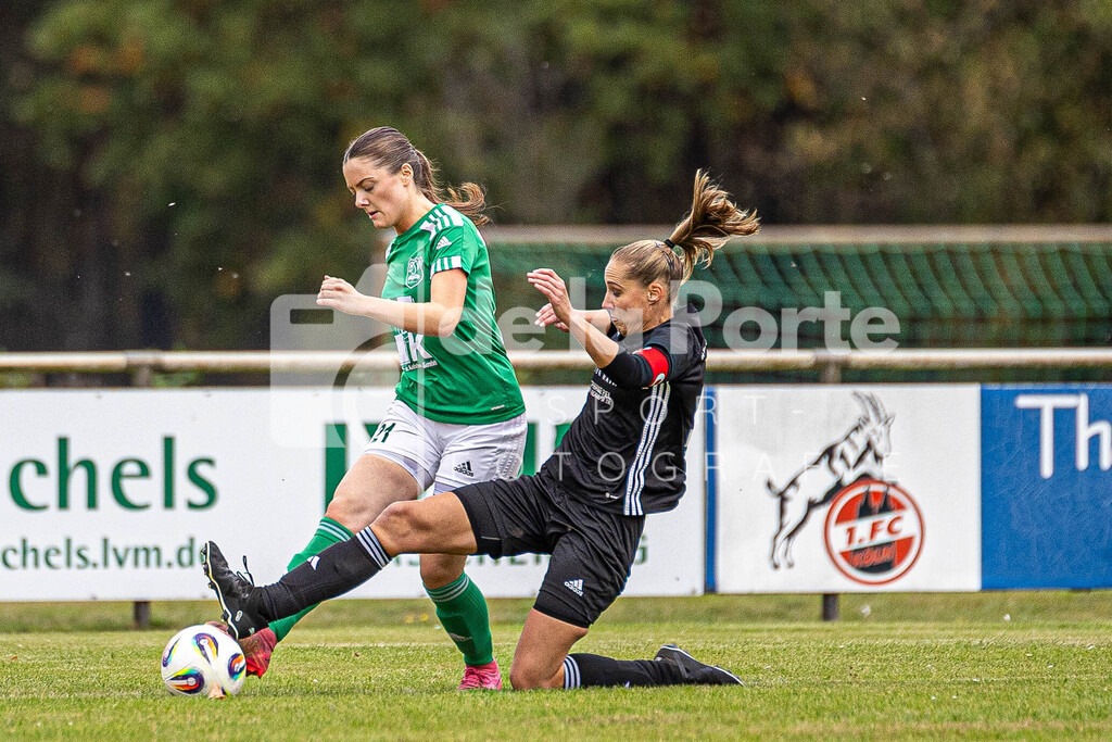 Union Bevensen Frauen - Niebuhr_ Theda vs SG Dannenberg 111025 dlP | immodelaporte-sportfotos - Realisiert mit Pictrs.com
