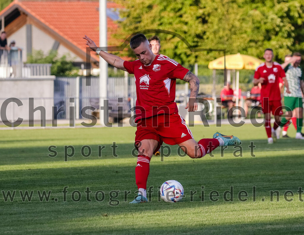 2023-08-11_076_FC_Finsing_gegen_SV_Eichenried | Finsing, Deutschland, 11.08.2023:
Fußball, Kreisliga 2023 / 2024, 4. Spieltag, FC Finsing gegen SV Eichenried, Endergebnis: 3:0

Philipp Tholl (FC Finsing, #4)

Foto: Christian Riedel / fotografie-riedel.net