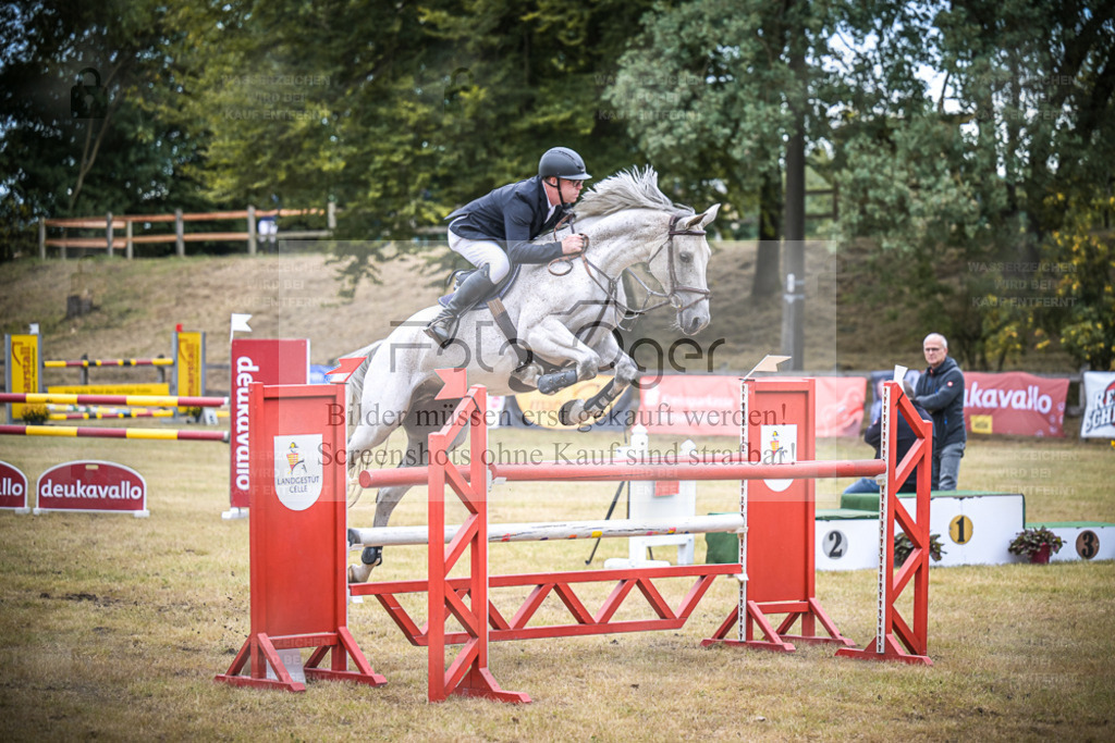 DOS_0406 | Entdecke hochwertige Reitturnierfotos von Foto Oger. Professionell, emotional und authentisch – jetzt Lieblingsmomente im Shop bestellen. - Realisiert mit Pictrs.com