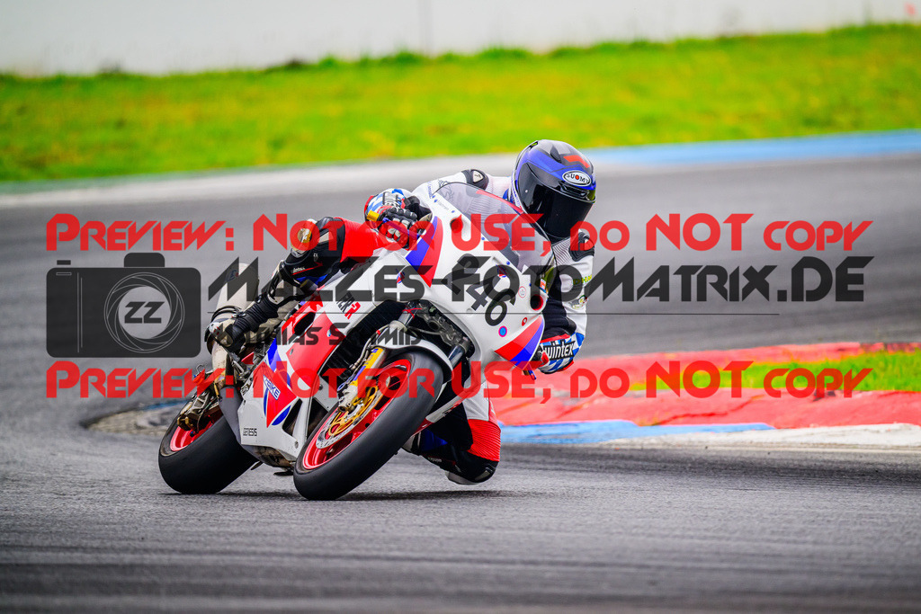 MaZZes_FotoMatrix_240614_6007705_4083 | GELB