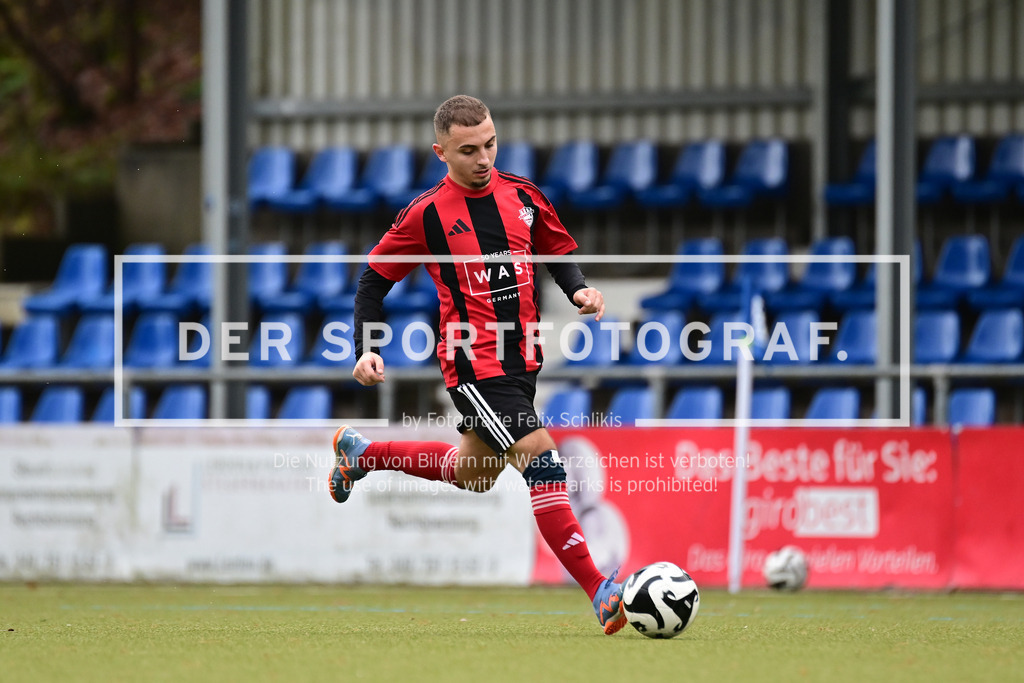 Fußball I Herren I Saison 2025-2026 I Kreisliga I 17. Spieltag I FC Süderelbe III - Klub Kosova II I 46515 | Der Sportfotograf. - Realisiert mit Pictrs.com