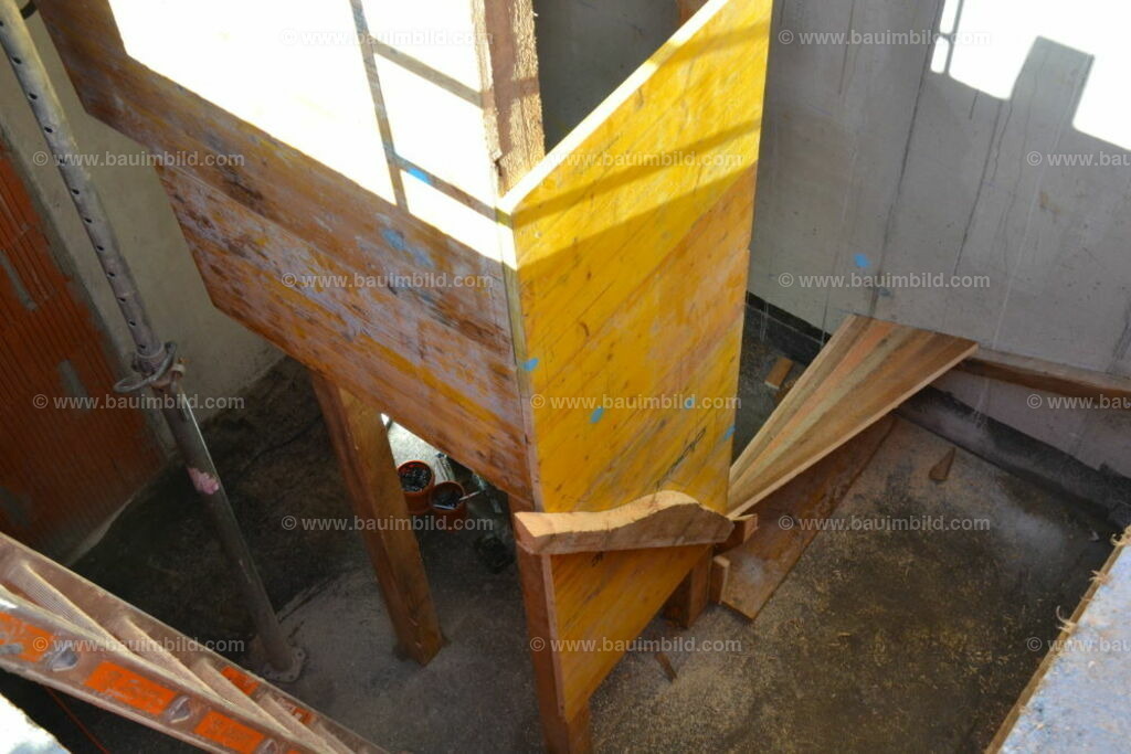 bib-lg04-betonarbeiten-0676 | Nach LV-Leistungsgruppen sortierte Detailfotos über den Bau eines Hauses. Alle Hausbau-Bilder direkt vom Urheber und Autor der Website Haus-Selber-Bauen.com