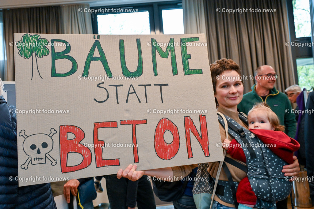 Linz_ Vorstellung Masterplan Digitaluni_ Univiertel_ 17.04.2024-9 | 17.04.2024, Johannes Kepler Universitaet Linz, AUT, Vorstellung Masterplan Digitaluni, Univiertel im Bild Besucher der Veranstaltung