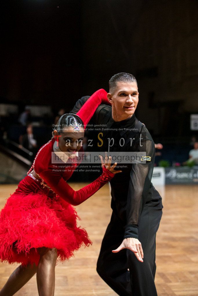 20250819_GOC-Adult-Lat_1443 | Tanzsportbilder, Standardtanz, Lateintanz, WDSF, DTV, LTVB, dancecomp, goc, hessen tanzt, blaues band der spree, walzer, tango, wiener walzer, slowfox, quickstepp, samba, rumba, cha-cha-cha, paso doble. jive, hd-kroft photography, turniertanzsport