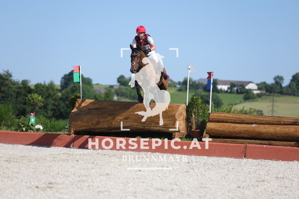 0P6A6427 | Willkommen bei Brunnmayr - Design & Fotografie – Ihrem Spezialisten für Reitturniere und Pferdeveranstaltungen in Oberösterreich, Salzburg und Bayern! Seit über 17 Jahren sind wir leidenschaftlich dabei.