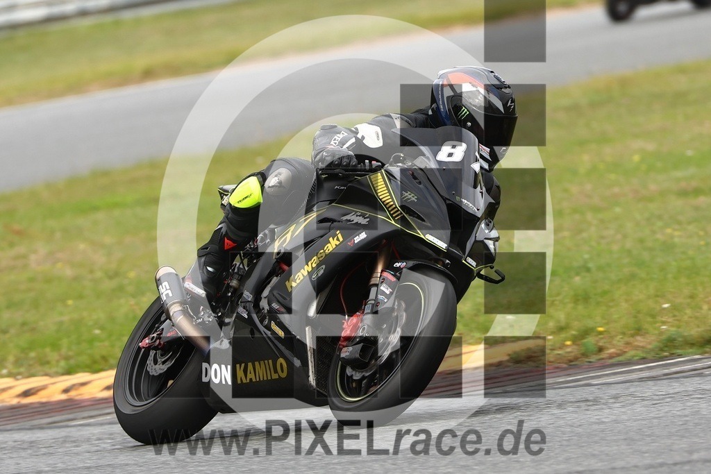 0087-20250908_10242 | Schöne Erinnerungen an spannende Momente - das festzuhalten ist unser Job. PIXELrace.de ist seit 2003 auf den Rennstrecken Europas unterwegs um die Action draußen beim Fahren und die wunderbare Stimmung imm Fahrerlager für euch einzufangen.