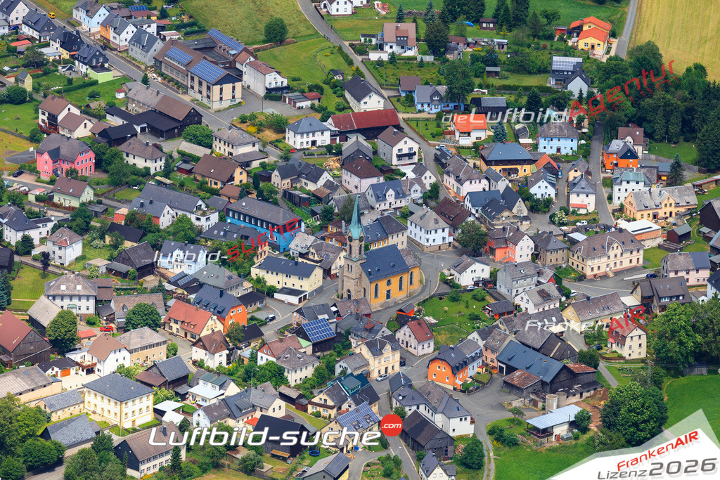 Die Luftaufnahme Enchenreuth - Helmbrechts wurde vom UL-Flugzeug (keine Drohne) aus fotografiert.Hohe Druck- Auflösung-die Geschenkidee!