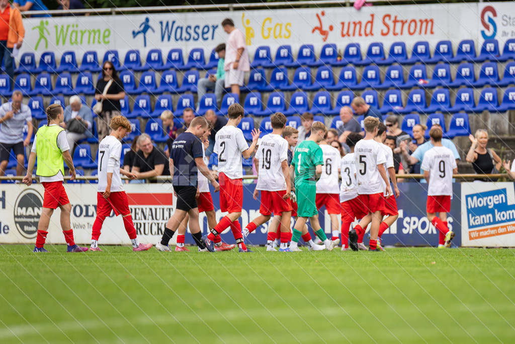 20250920_Picselweb-Fotografie_1R3_2126 | JFV D/A &amp; Stade - VfB Oldenburg0:1 VfB no70:2 VfB no70:3 VfB JFV Eigentor0:4 VfB no70:5 VfB no71:5 JFV no3 Jaric Jimenez-Voss2:5 JFV no9 Janko Sylvester3:5 JFV no16 Damian Elias Mihro Burekovic - Realisiert mit Pictrs.com
