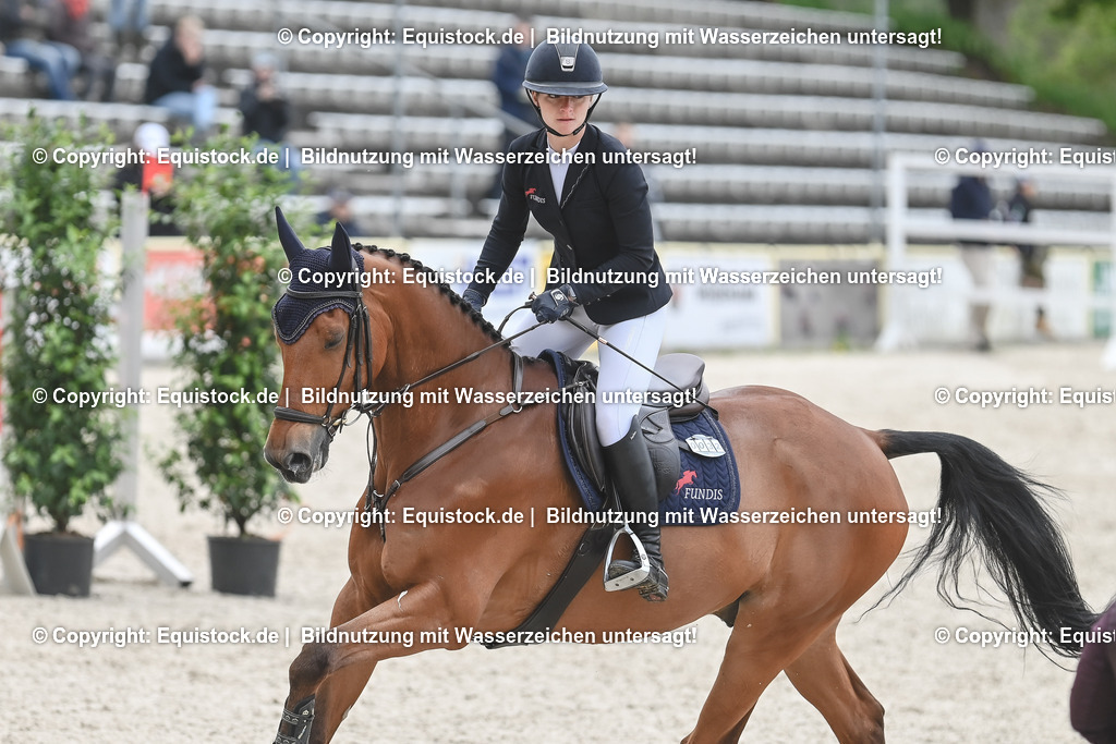20230514_CCI4_Springen_0322 | equistock