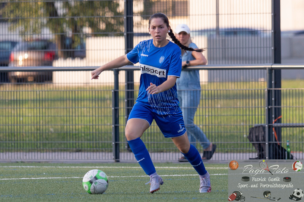 F03 - FCNI 07092024 - PG-176 | PagaFoto Shop von Patrick Gawlik - Sportfotografie in Frankfurt und Rhein-Main: u.a. American Football, Basketball, Eishockey, Fussball, Handball, Hockey, Lacrosse, Rugby, Volleyball - Realisiert mit Pictrs.com