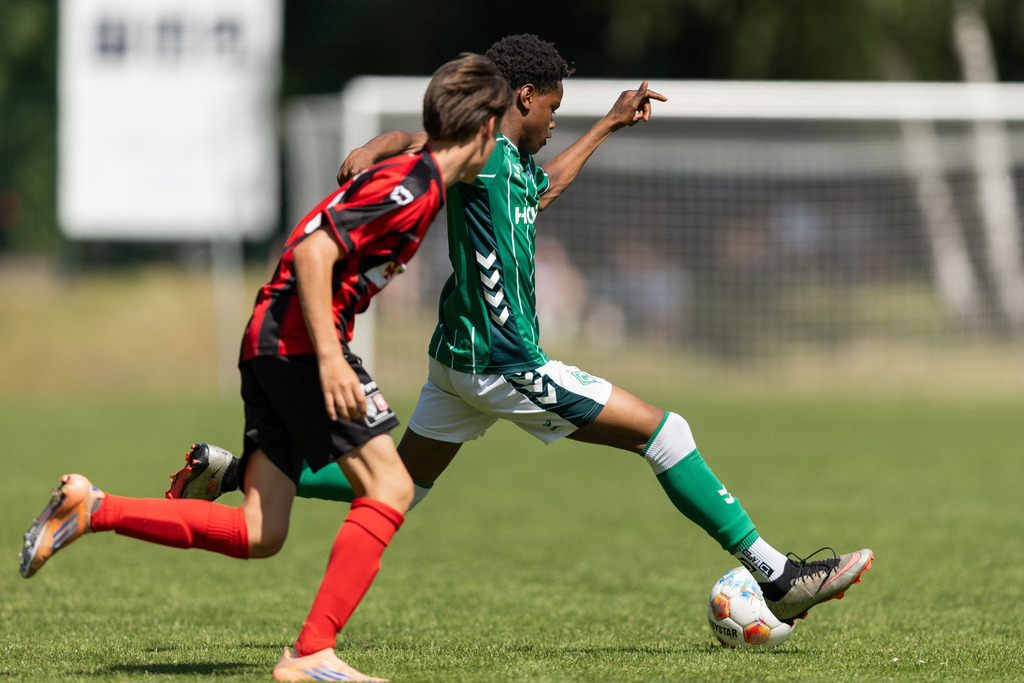 Fußball I Männer I 40. Pfingscup Hollage I 13154 | realhellocedii - Realisiert mit Pictrs.com