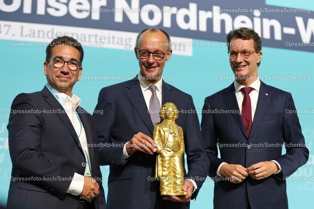 xsscx30082502032 | 30.08.2025, xsscx, Guido Deus, Guido Deus,  Bundeskanzler Friedrich Merz der Bundesrepublik Deutschland und Ministerpr‰sident von Nordrhein-Westfalen Hendrik W¸st auf dem 47. Landesparteitag der CDU Nordrhein-Westfalen mit dem Motto - SO! geht kommunal - im World Conference Center in Bonn Nordrhein-Westfalen Deutschland