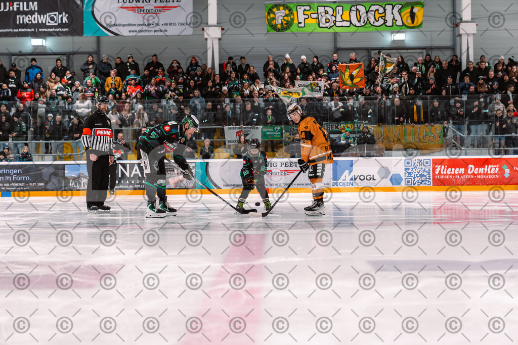 Alligators_vs_Fuessen_21.11.2025-017 | Höchstadt Alligators Fotogalerie: Eishockey-Action aus Franken. Professionelle Spielfotos, Portraits & Stadionbilder zum Download. Jetzt entdecken! - Realisiert mit Pictrs.com