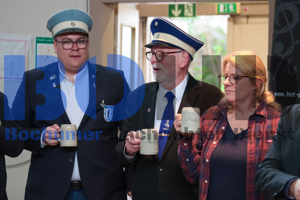 Maiabendfest 2024 {date} -  | {headline}



(Foto: Sebastian Sendlak / BOND)

 - Realisiert mit Pictrs.com