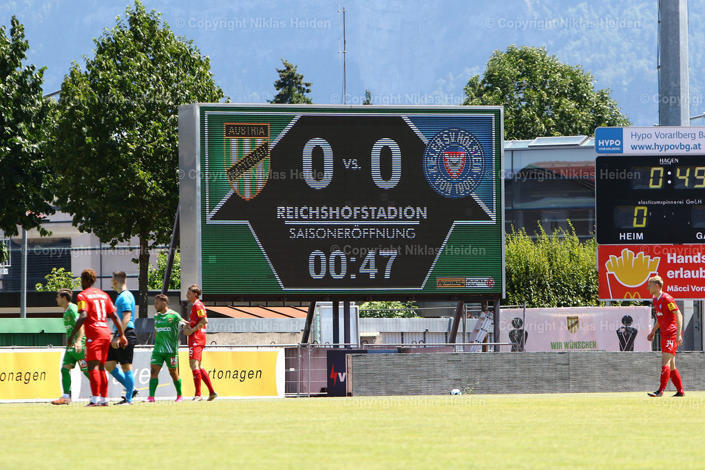 NH_AustriaLustenau_HolsteinKiel_Testspiel_15072023 | Anzeigetafel im Reishofstadion von Austria Lustenau.