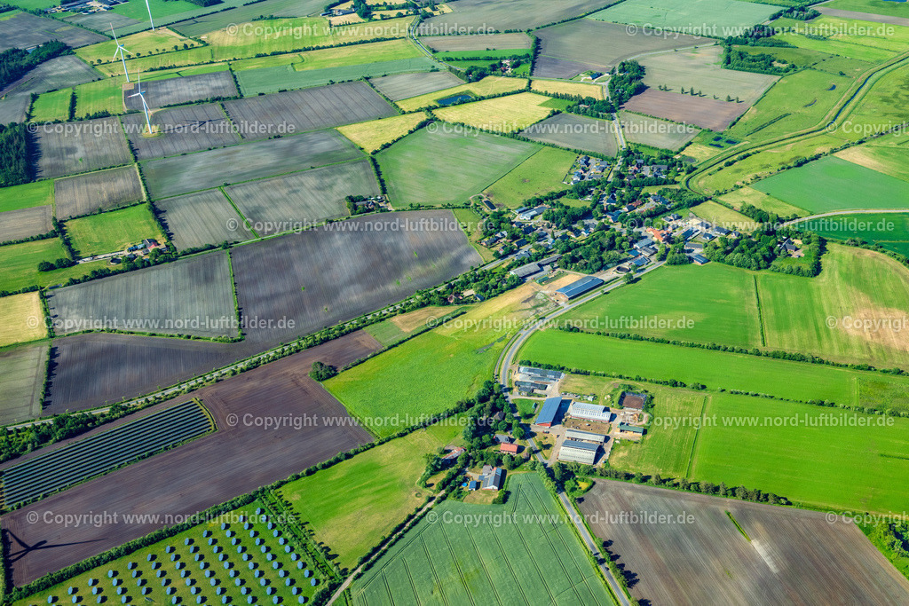 Sparkebüll_ELS_8154100623 | SPRAKEBüLL 10.06.2023 Landschaft vorwiegend landwirtschaftlich genutzte Felder in Sprakebüll im Bundesland Schleswig-Holstein, Deutschland. // Agricultural fields in Sprakebuell in the state Schleswig-Holstein, Germany. Foto: Martin Elsen