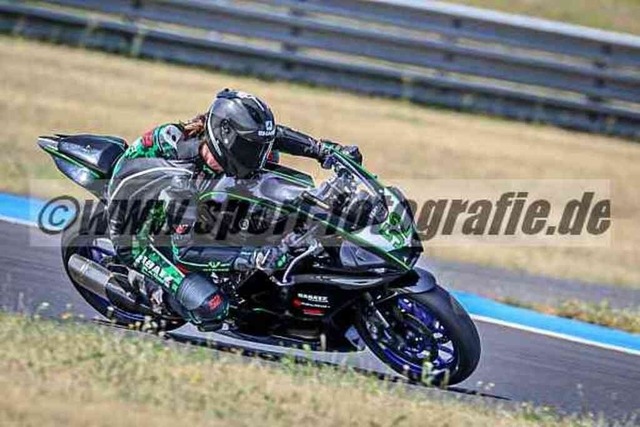 pubi3918 | Professionelle Fotos von Sportveranstaltungen, aber auch Hochzeiten und anderen Events. - Realisiert mit Pictrs.com