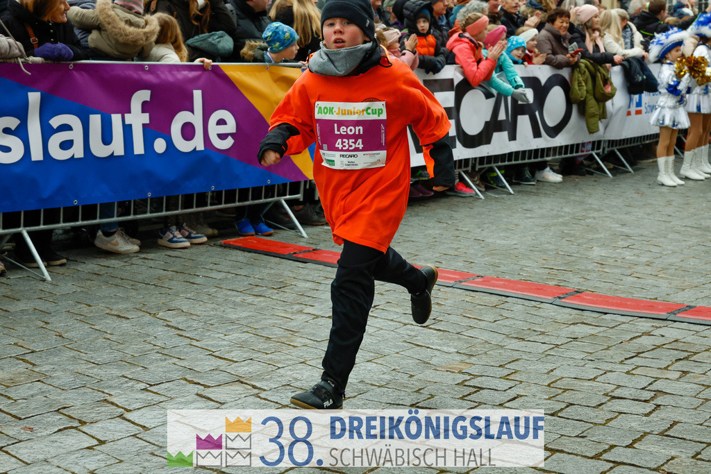 400m AOK Junior Cup | 3 Koenigslauf 2024 400m AOK Junior Cup - Realisiert mit Pictrs.com