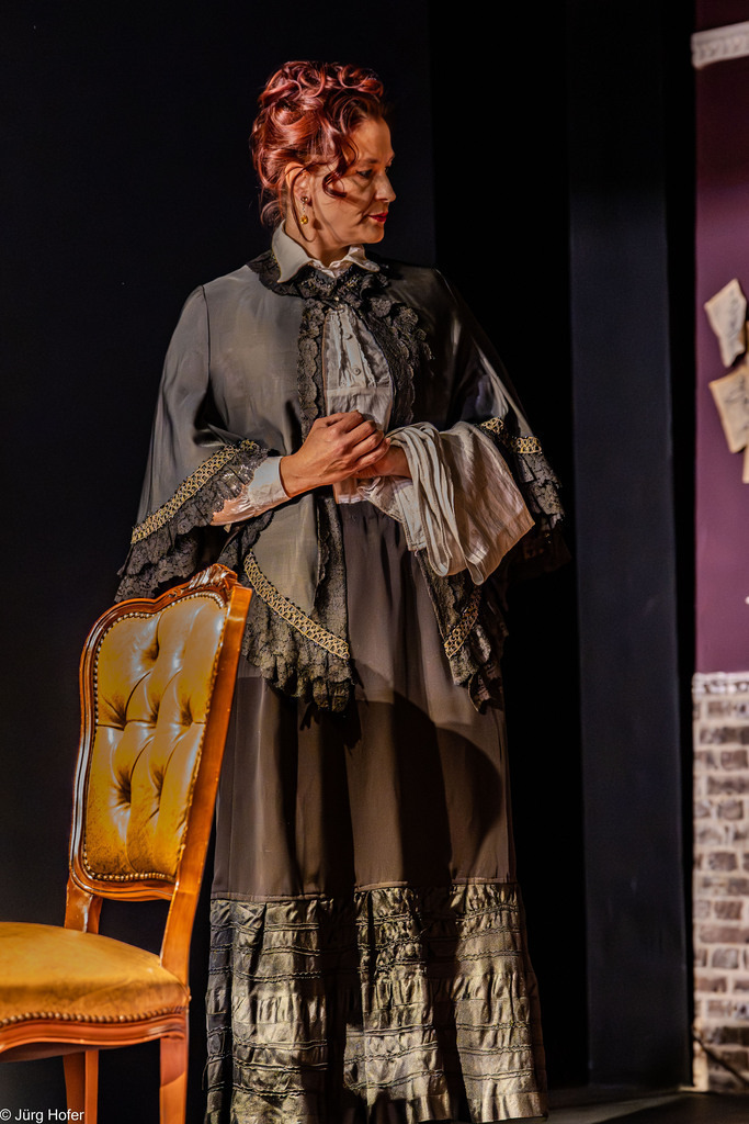Dr. Jekyll und Fräulein Hyde-02 | Hofer-Images - Realisiert mit Pictrs.com