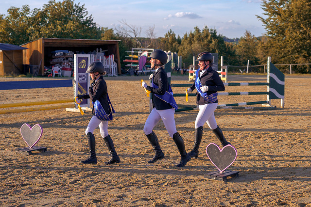 NZF_9089 | Professionelle Reitsport-, Turnier- und Eventfotografie von Robert Broda. Galerien mit ausgewählten und bearbeiteten Bildern direkt online ansehen und bestellen.
