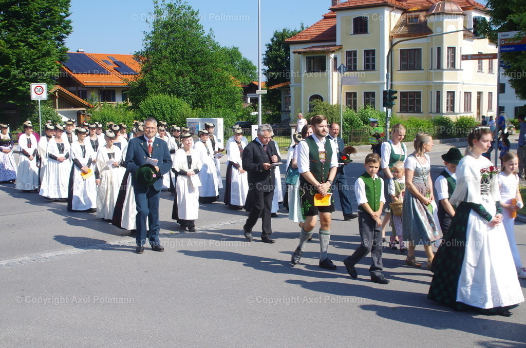 IMGP3315 | fotografiert von Axel PollmannLeonhardi Wallfahrt Benediktbeuern und Murnau, Fronleichnam, Fasching, Landschaft im Loisachtal und Benediktbeuern  - Realisiert mit Pictrs.com
