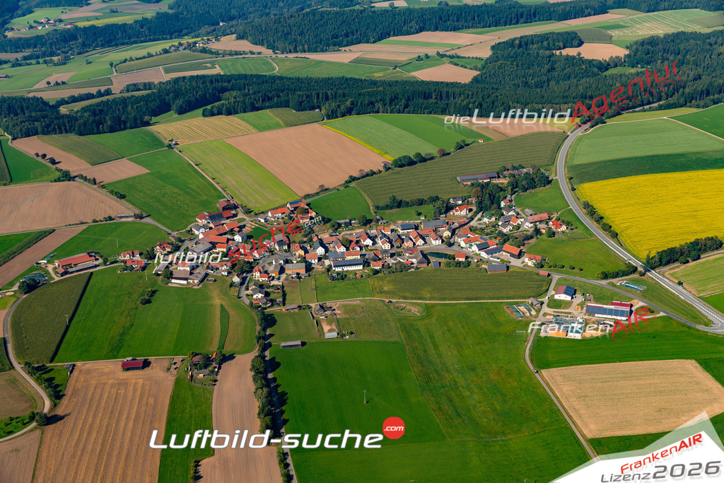 Aktuelles Luftbild von Großenschwand Tännesberg Kauf mit Lizenz / Bildrechten möglich- Die Luftaufnahme wurde 2021 mittels UL-Flugzeug erstellt ( keine Drohne ) - hochauflösende Kamera-Systeme von  Canon -Beste Qualität - Für grossformatige Ausdrucke geeignet. Die Geschenkidee !