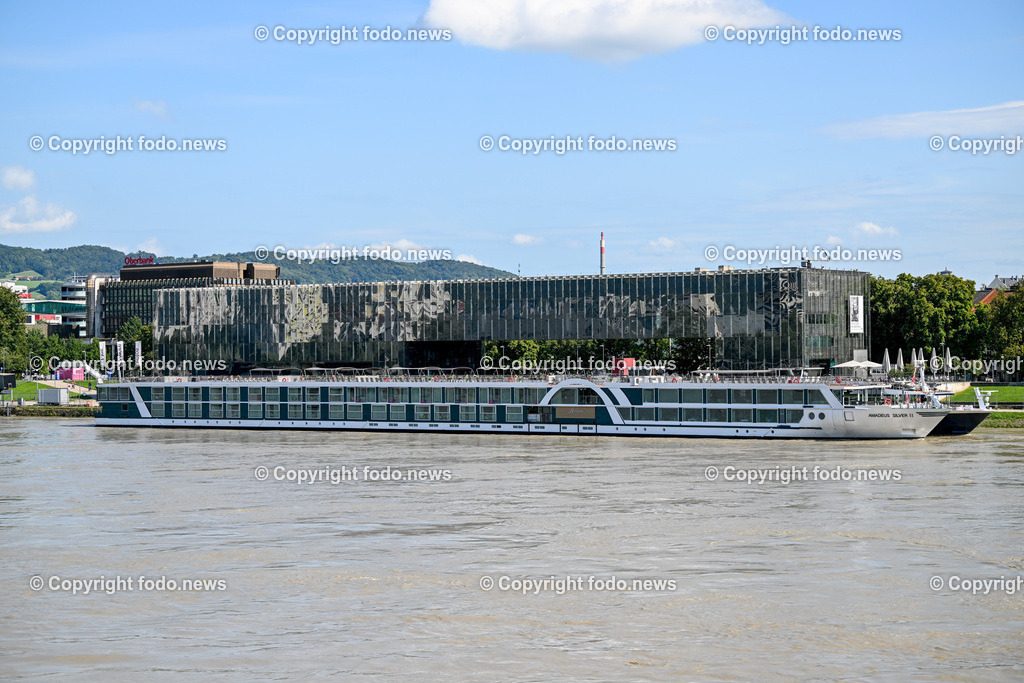 Donaulaende_ Schiffsanlegestelle_ Linz _ 31.08.2023-3 | 31.08.2023, Donaulaende Linz, AUT, Schiffsanlegestelle, Tourismus im Bild Kreuzfahrtschiff, Donaukreuzfahrtschiff, Donau, Schifffahrt, Schiffsanlegestelle, Tourismus