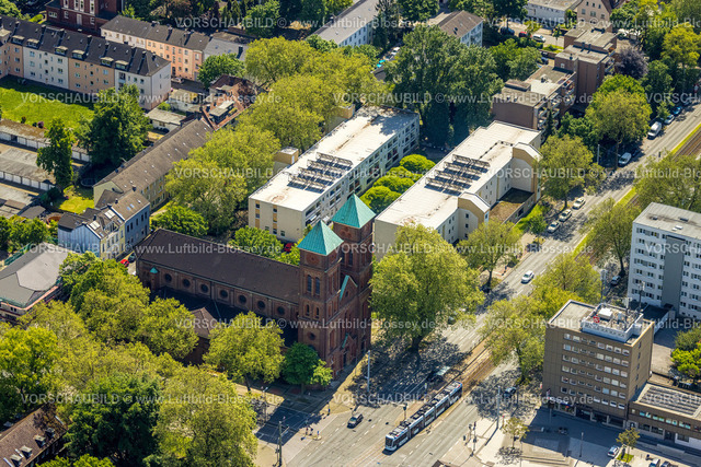 Gelsenkirchen230511400 | Luftbild, St. Joseph Kirche, Ärztezentrum, Schalke, Gelsenkirchen, Ruhrgebiet, Nordrhein-Westfalen, Deutschland