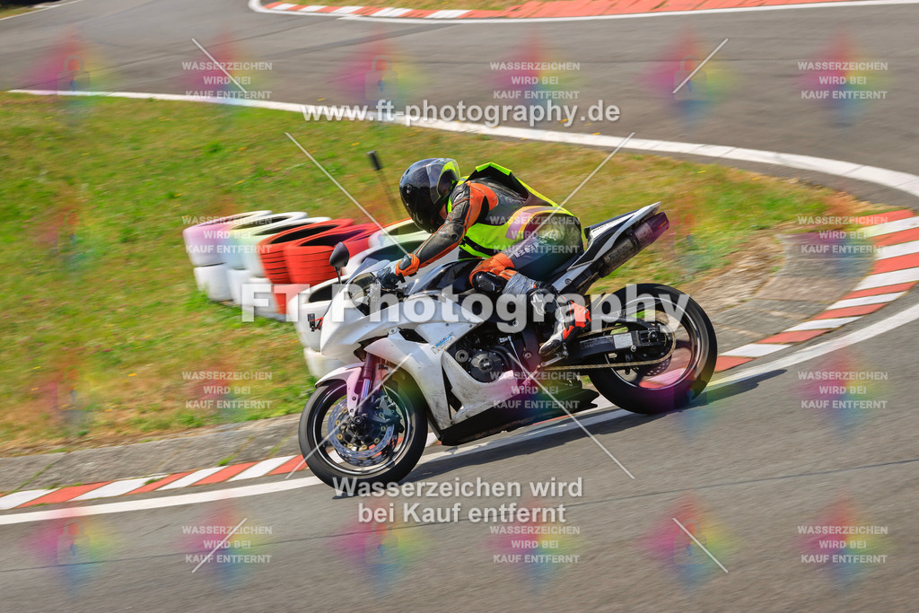 _DSK2676 | Hier findet Ihr Bilder von Touristenfahrten auf der Nürburgring Nordschleife oder von anderen Veranstaltungen die ich besucht habe. Viel Spass beim Durch Schauen 