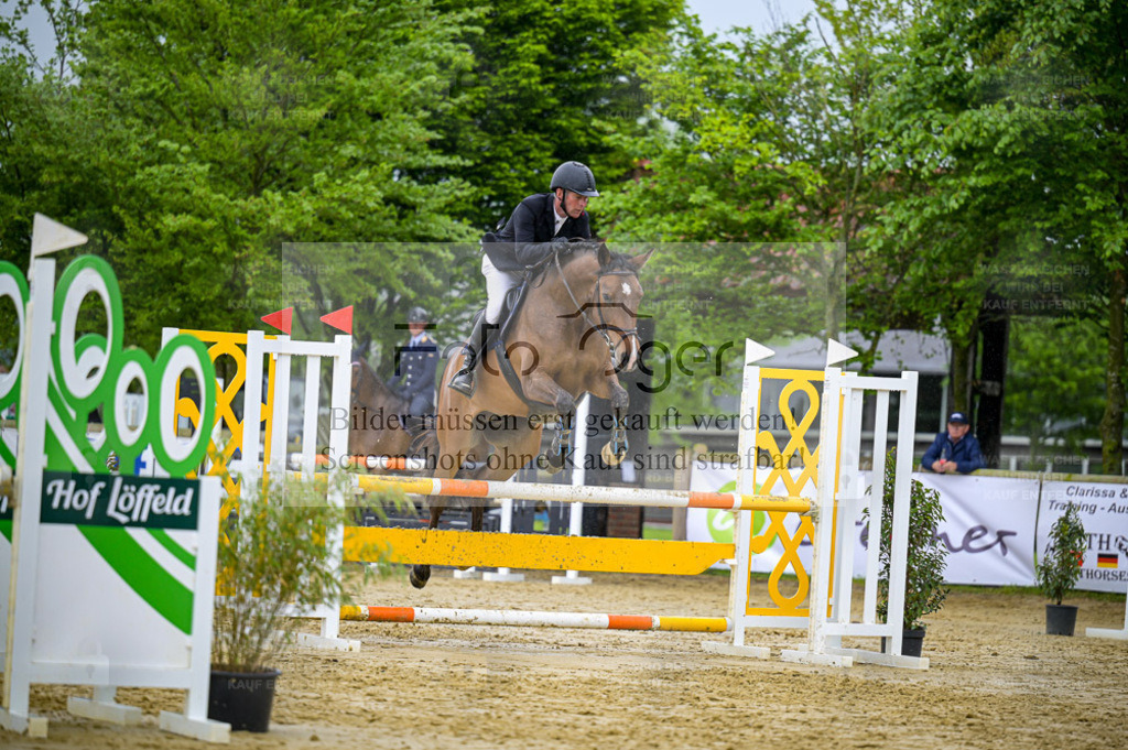 Reitturnier Lienen | Entdecke hochwertige Reitturnierfotos von Foto Oger. Professionell, emotional und authentisch – jetzt Lieblingsmomente im Shop bestellen. - Realisiert mit Pictrs.com