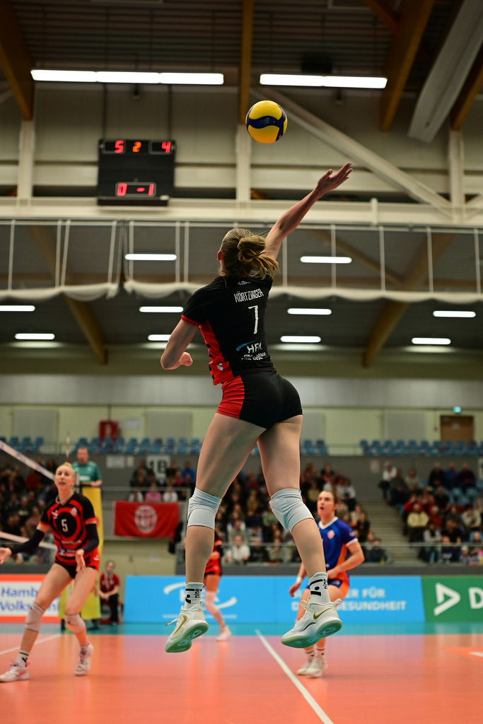 Volleyball I Frauen I Saison 2025-2026 I Bundesliga I Hauptrunde I ETV Hamburger Volksbank Volleys - Skurios Volleys Borken | Der Sportfotograf. - Realisiert mit Pictrs.com