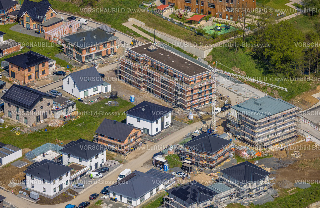 Meschede230500798 | Luftbild, Baustelle und Neubau Wohngebiet Ziegelei II, Meschede-Stadt, Meschede, Sauerland, Nordrhein-Westfalen, Deutschland