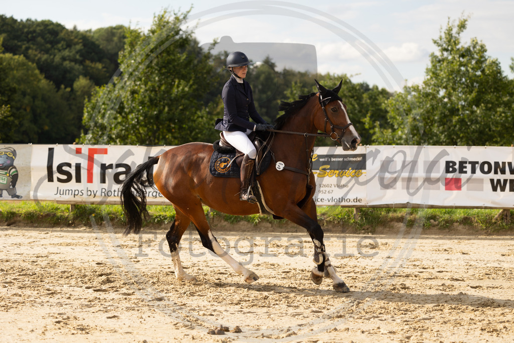 994A8521 | sabrinanicolaifotografie - Realisiert mit Pictrs.com