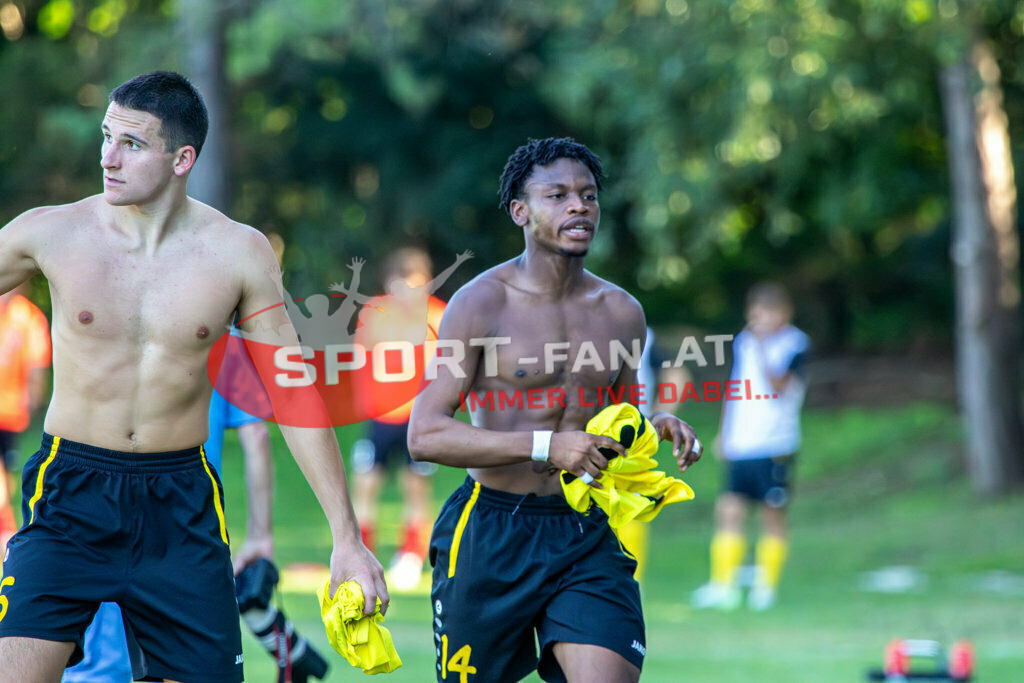 Kärntner Liga | Kärntner Liga ATUS Ferlach - ASKÖ Köttmannsdorf am 02.09.2023 in Ferlach
(Sportplatz Ferlach), Austria, (Photo by Ernst Krawagner sport-fan.at) - Realisiert mit Pictrs.com