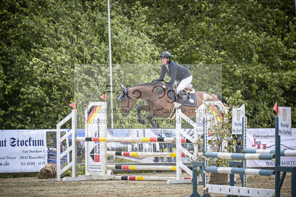 DOS_1794 | Entdecke hochwertige Reitturnierfotos von Foto Oger. Professionell, emotional und authentisch – jetzt Lieblingsmomente im Shop bestellen. - Realisiert mit Pictrs.com