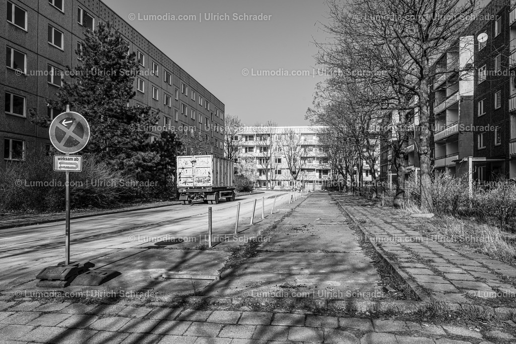 10049-13142 - Halberstadt - Wilhelm-Pieck-Ring | Stockfoto und Bilderpool mit Bildmaterial aus Deutschland, dem Harz, Halberstadt, Quedlinburg, Wernigerode und weltweit. Qualitativ hochwertige und professionelle Fotos anschauen und kaufen. - Realisiert mit Pictrs.com