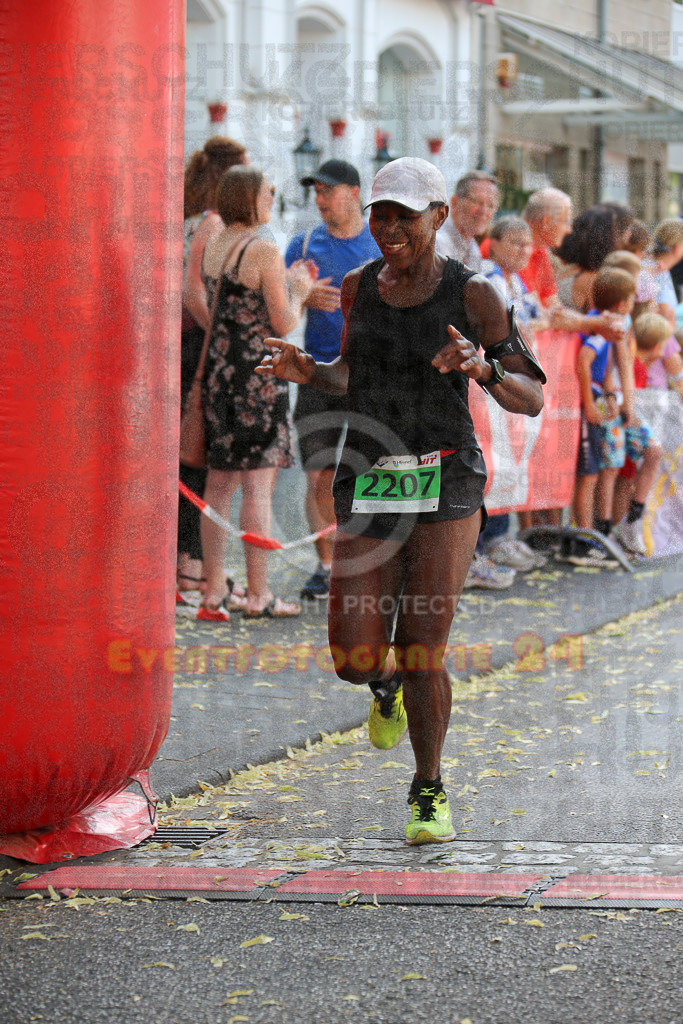 220625_1652_EX1_5244 | Sportfotografie im Rhein-Sieg Kreis, Köln, Bonn, NRW, Rheinland Pfalz, Hessen, etc. Unser Tätigkeitsfeld umfasst den Laufsport vom Volkslauf über den Marathon, Duathlon, Triathon bis zum Ultralauf wie Kölnpfad Ultra oder Schindertrail.