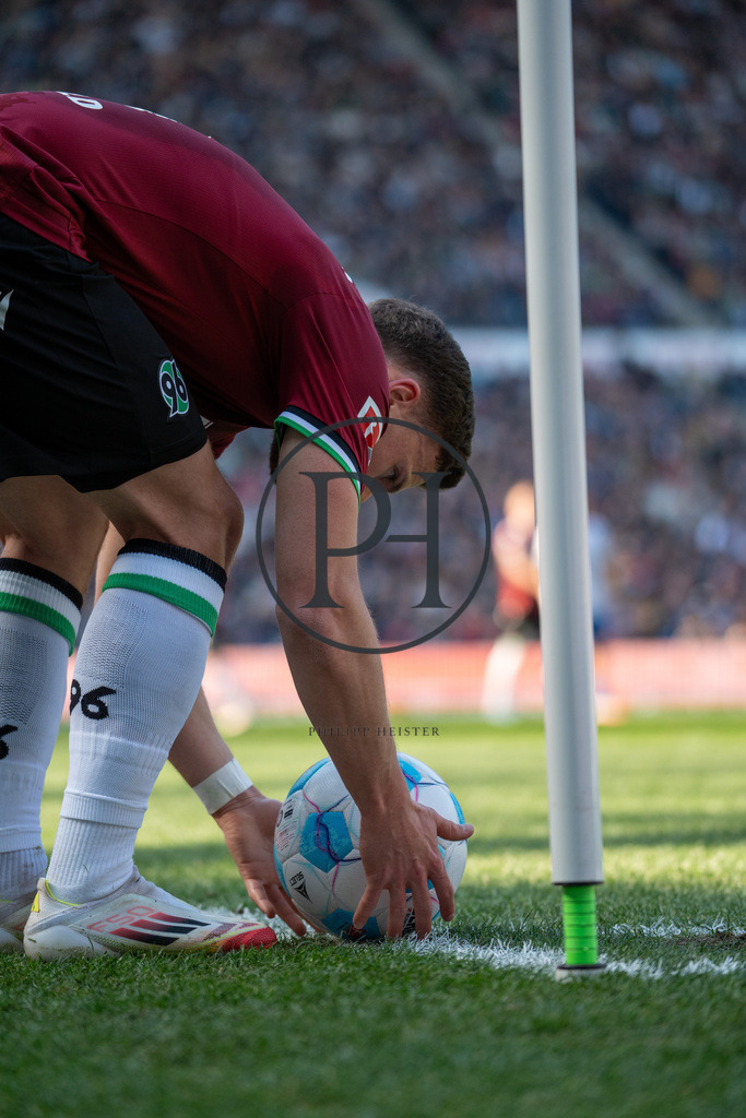 Hannover 96 vs 1. FC Magdeburg – 2. Bundesliga – 29.03.2025 | Szene aus dem 2. Bundesliga-Spiel des 27. Spieltags zwischen Hannover 96 und dem 1. FC Magdeburg am 29. März 2025 in der Heinz von Heiden Arena in Hannover. Endstand: 0:0. Fotografiert von Philipp Heist. - Realisiert mit Pictrs.com