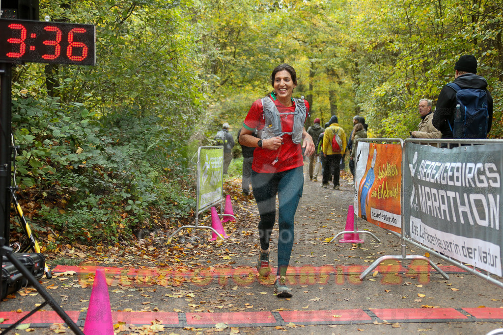 251026_1335_EX1_3691 | Sportfotografie im Rhein-Sieg Kreis, Köln, Bonn, NRW, Rheinland Pfalz, Hessen, etc. Unser Tätigkeitsfeld umfasst den Laufsport vom Volkslauf über den Marathon, Duathlon, Triathon bis zum Ultralauf wie Kölnpfad Ultra oder Schindertrail.