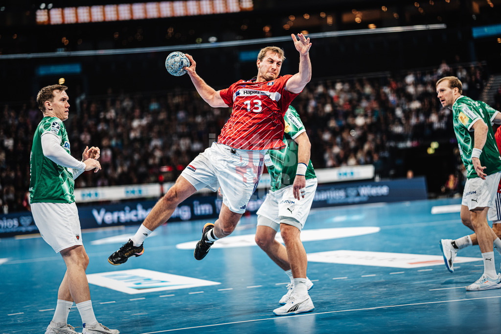 Handball | Männer | Saison 2024/2025 | DAIKIN Handball-Bundesliga | 10. Spieltag || Handball Sport Verein Hamburg vs. Füchse Berlin | 18.11.2024 | Niklas Weller (#13, Handball Sport Verein Hamburg) beim Wurf