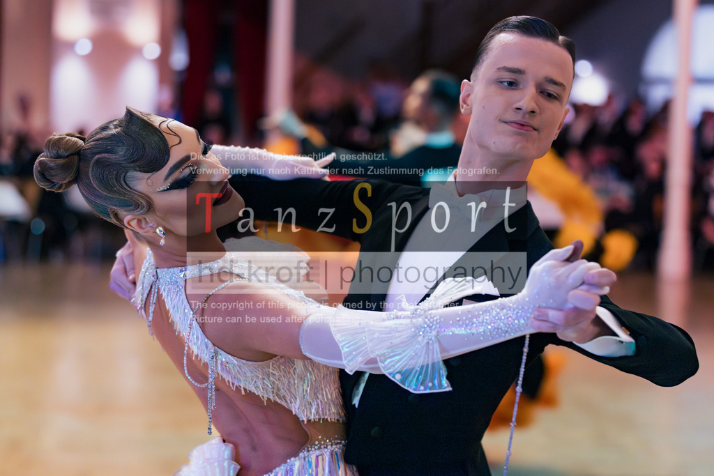 20251129_DM-HGS-S-Std_09322 | Tanzsportbilder, Standardtanz, Lateintanz, WDSF, DTV, LTVB, dancecomp, goc, hessen tanzt, blaues band der spree, walzer, tango, wiener walzer, slowfox, quickstepp, samba, rumba, cha-cha-cha, paso doble. jive, hd-kroft photography, turniertanzsport
