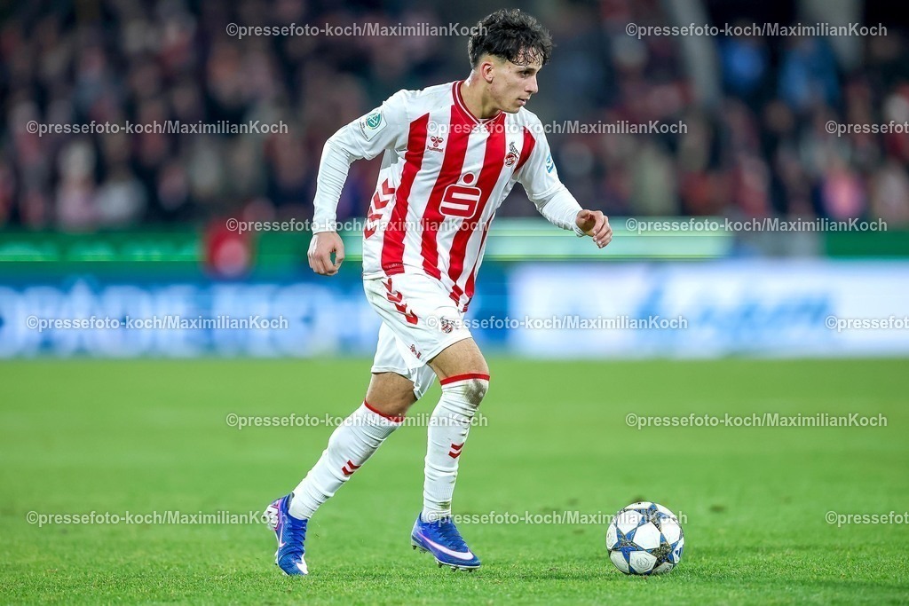 1FC04022601040 | 04.02.2026, Fußball, UEFA Youth League, U19 1. FC Köln - Inter Mailand, Sechzehntelfinale, RheinEnergie-STADION, Saison 2025 2026: Jason Ponente-Ramirez (U19 FC Köln #07)  DFB regulations prohibit any use of photographs as image sequences and or quasi-video.